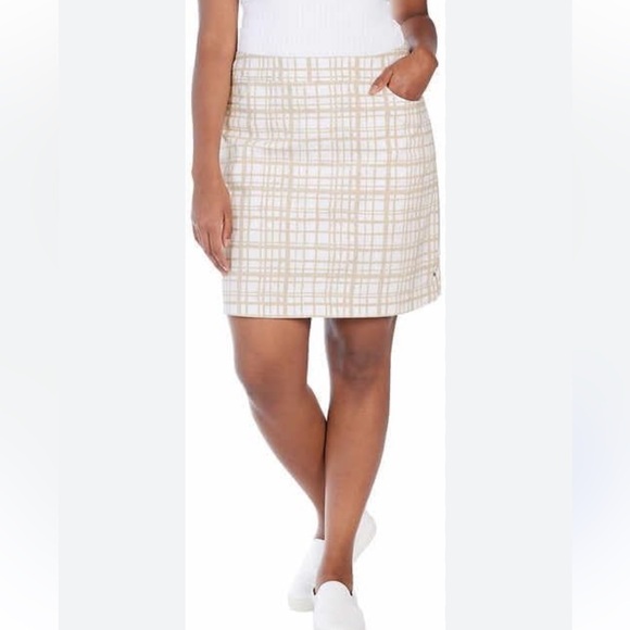 Hilary Radley NWT Women’s  Skort Sz M Plaid - Picture 1 of 7